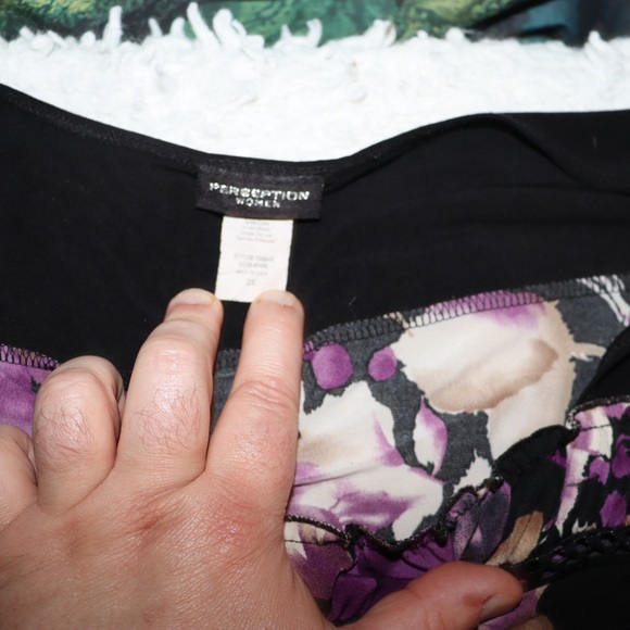 Women’s Short Sleeve Blouse By PerSeption Concept - Picture 2 of 2